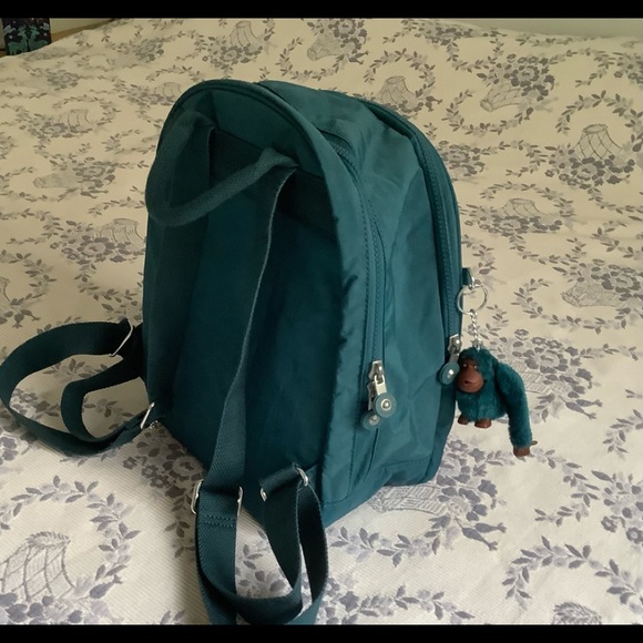 Kippling backpack. - Picture 2 of 6